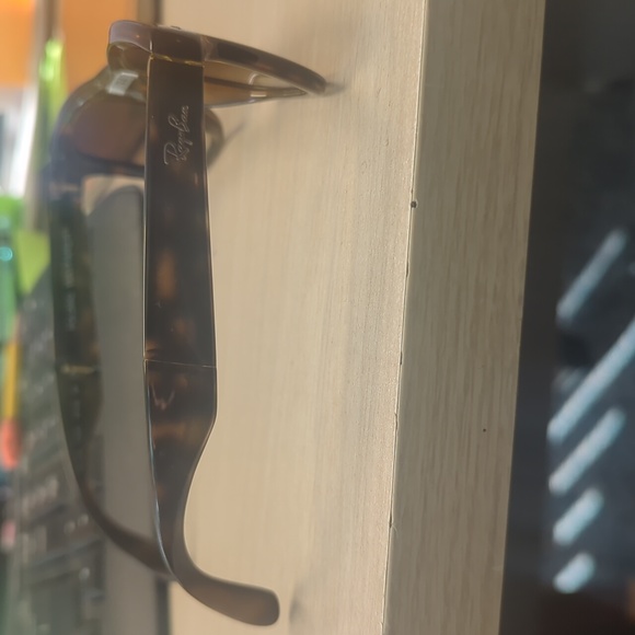 Ray-Ban 4105 Folding Wayfarer - Picture 3 of 4